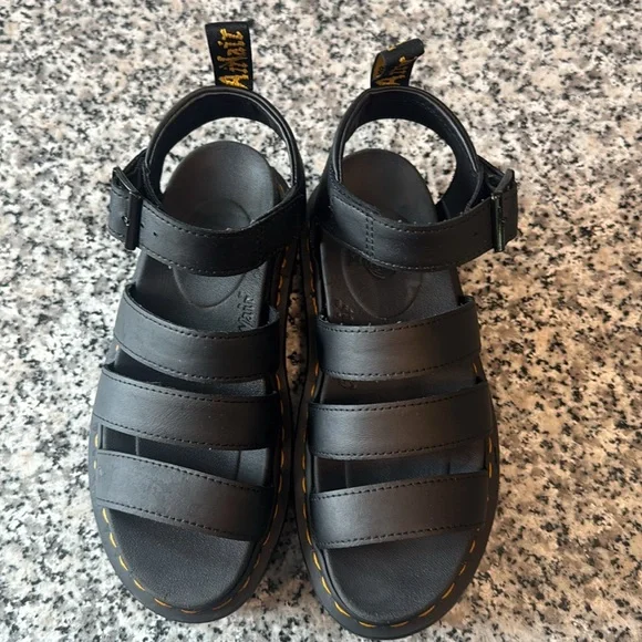 NWOT Womens Dr. Martens Blaire Platform Sandal - Black - Picture 3 of 6